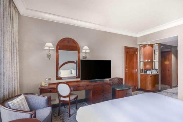 Madinah Hilton Hotel image 41